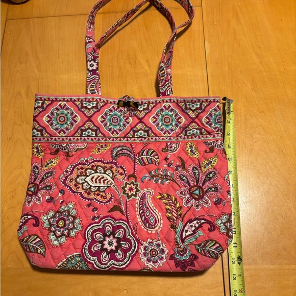 Vera Bradley Tote Bag - Picture 4 of 5